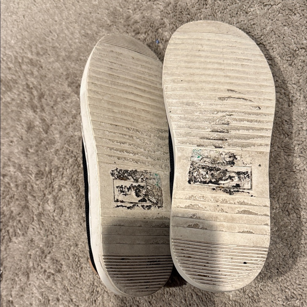 UGG Black Knit Slip-On Shoes - Picture 2 of 2